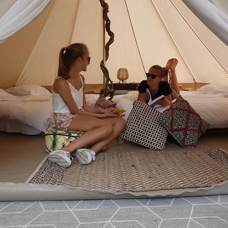 Glamping Du Moulin Hotel Bastogne Exterior foto